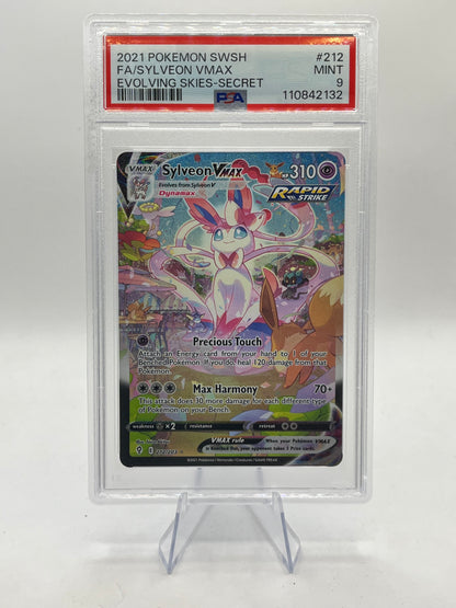 Sylveon Vmax Alt Art PSA 9 - Evolving Skies 2021