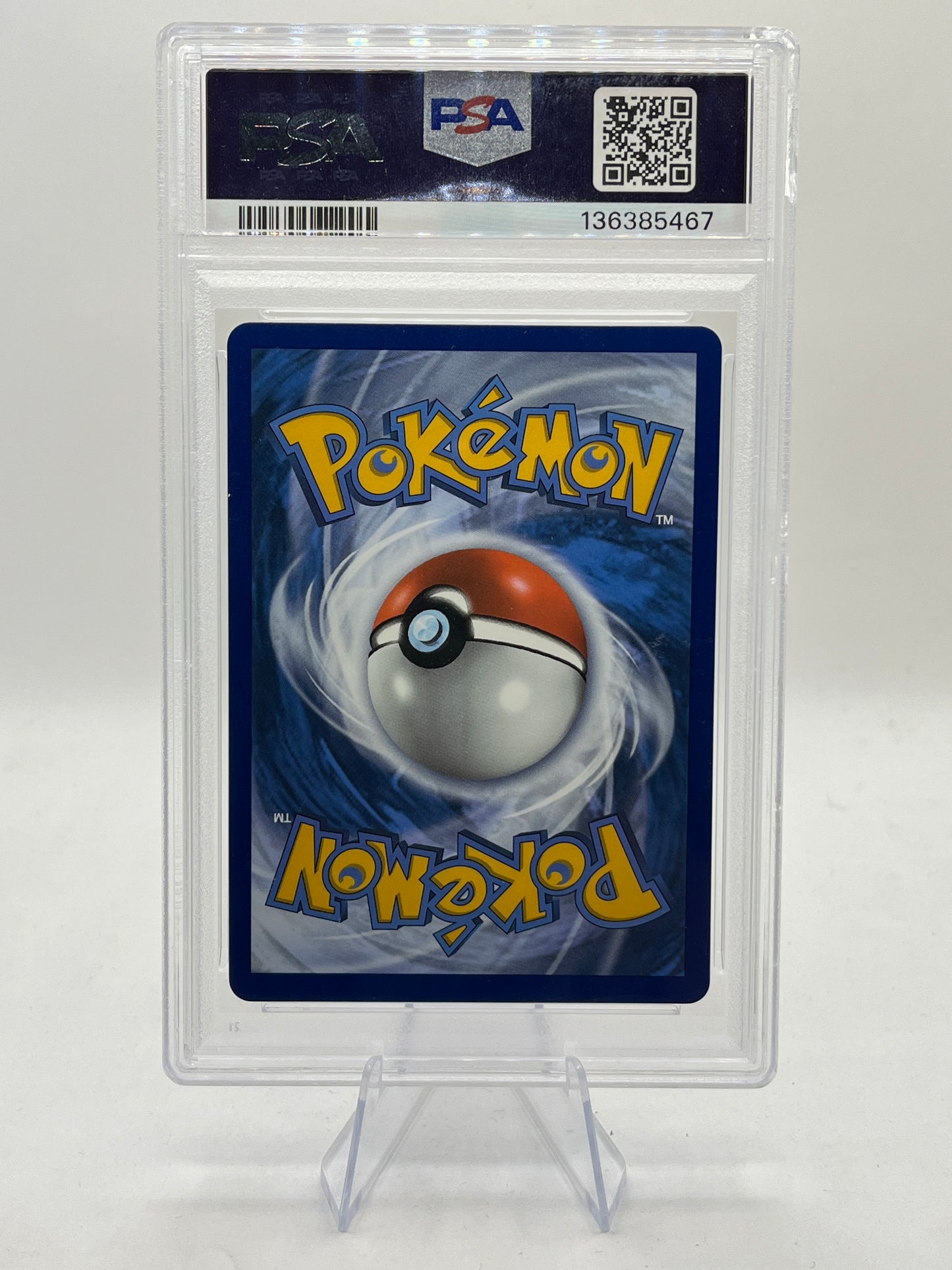Pikachu Vmax PSA 10 - Vivid Voltage 2020