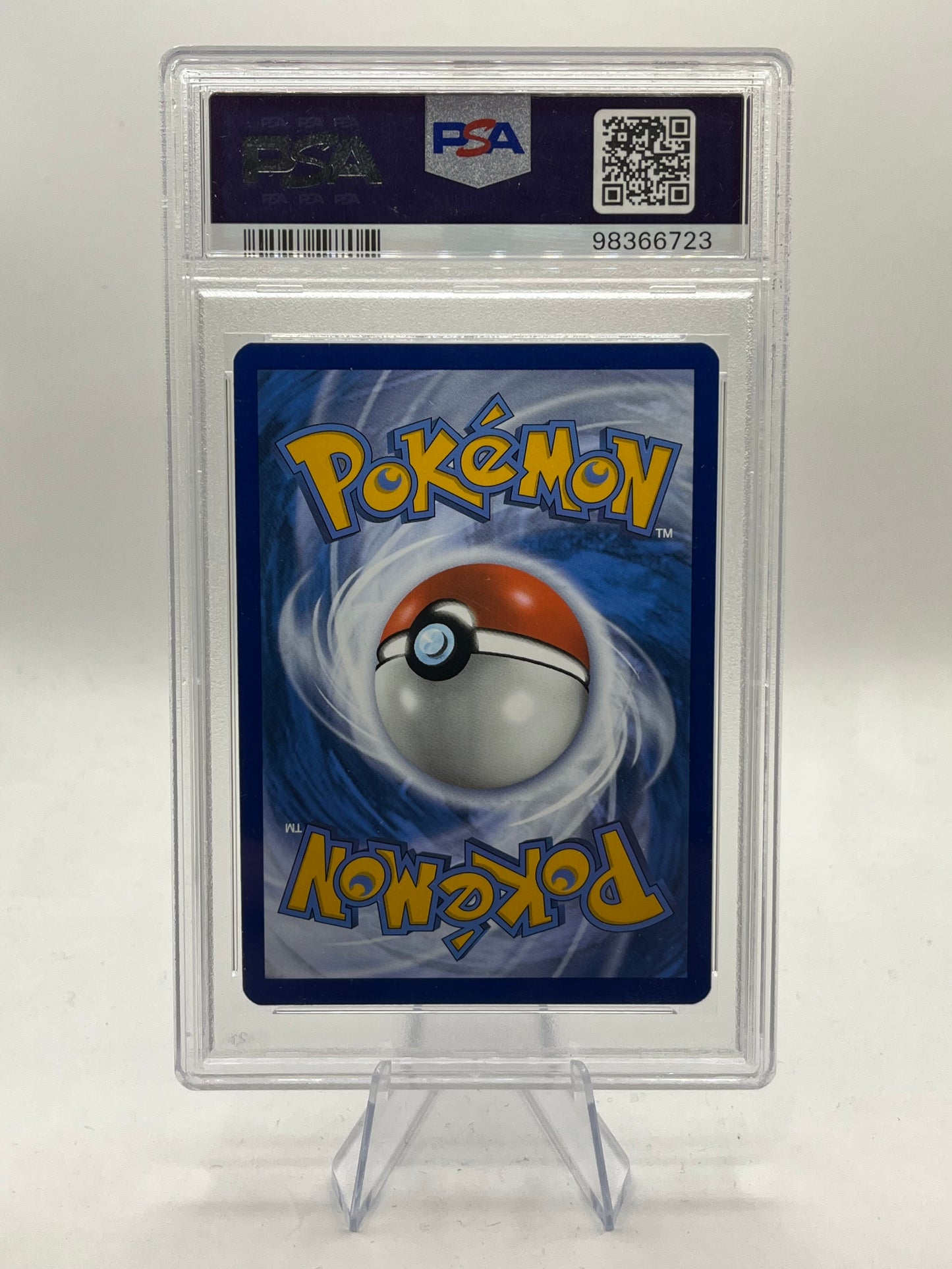 Vaporeon PSA 10 - Brilliant Stars Trainer Gallery 2022